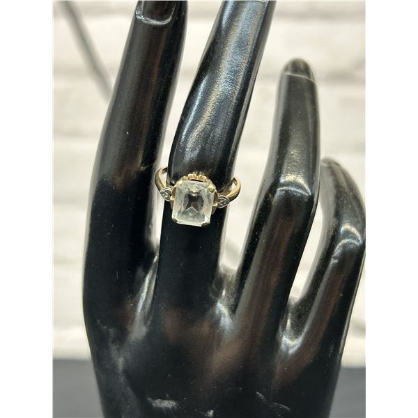 1 Stamped 10-14K Yellow and White Gold Ladies Dinner Ring, Colorless Imitation Gemstone, 2 grams