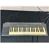 Image 1 : Yamaha PSR-2 Electronic Keyboard