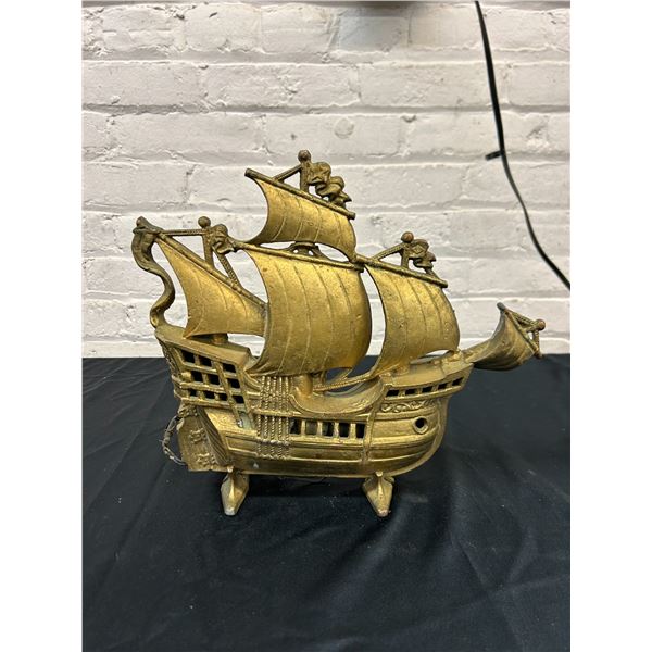 Vintage Antique Ship Nautical Brass TV Lamp * needs a rewire as is*