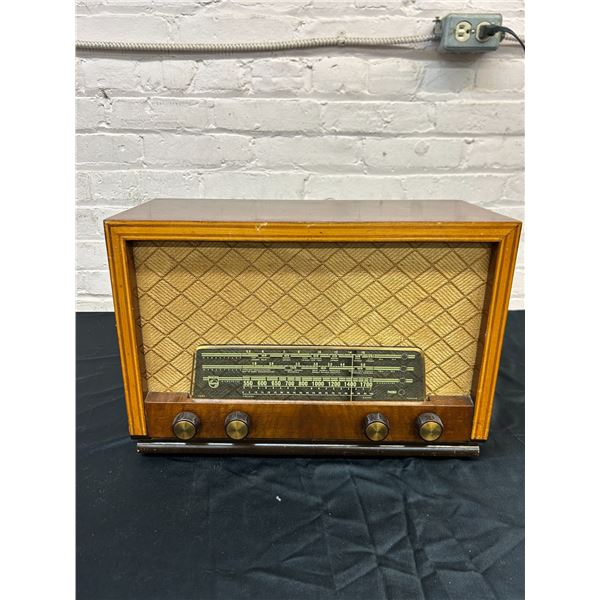 Philips Shortwave Tube Radio Model 924