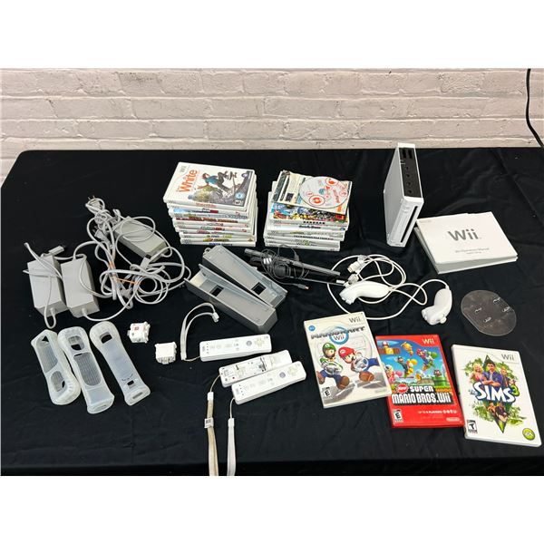 Nintendo Wii Console Bundle System, 20 Games, 3 Controllers, 2 Nunchuks, Cables, etc