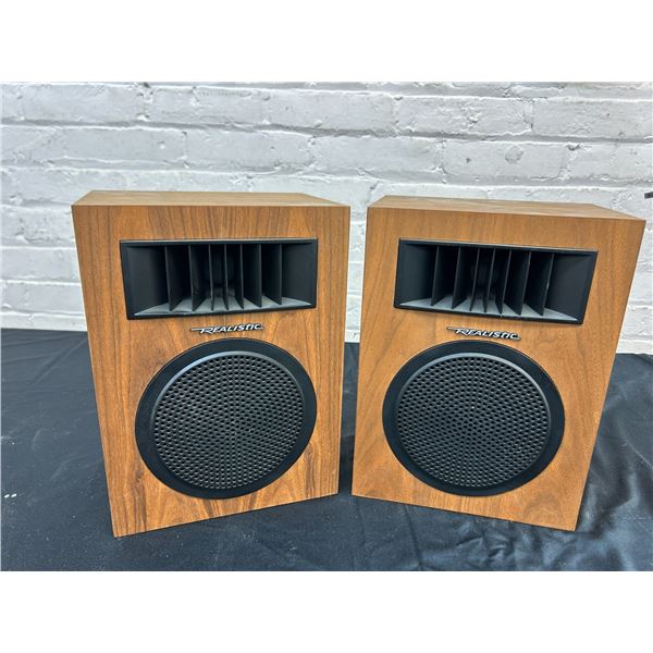 Pair of Realistic Bookshelf Speakers
