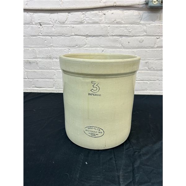 Medalta 3 Gallon Crock Pot