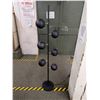 Image 2 : 6 bulb Black Floor Lamp Retro Style Modern *Has Issues*