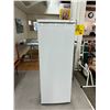 Image 1 : Frigidaire Stand Up / Upright Freezer