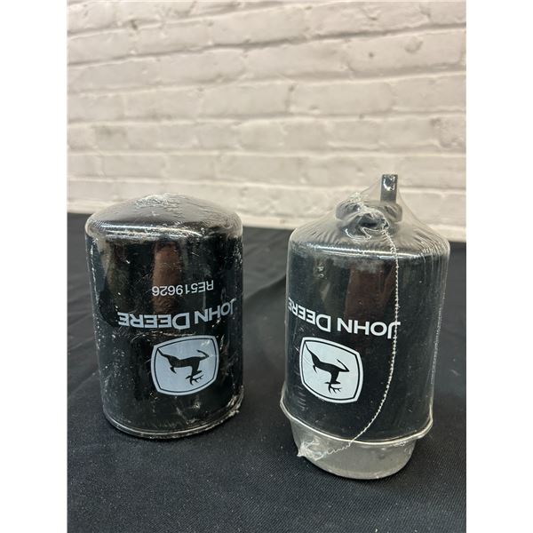 NEW SEALED Oil Filters John Deere Model RE519626 and RE533026