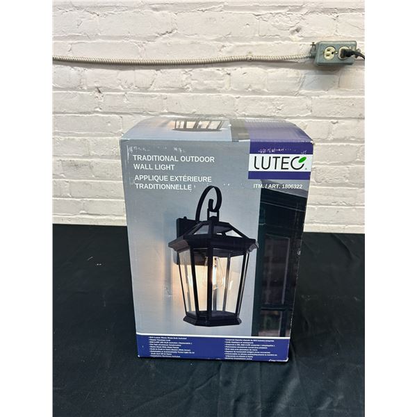 Traditional Wall Light  Boxed Outdoor Fixture