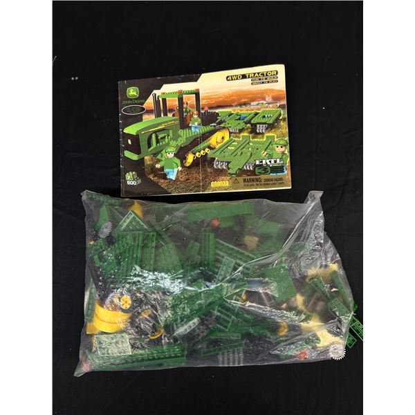 ERTL John Deere 4WD Tractor Playset Kit Building Bricks Best-Lock Toys