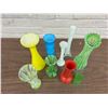Image 4 : Lot of Art Glass Primary Colour Vases, Green Glass, Vintage MCM, Etc