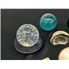 Image 5 : Lot of Geodes, Art Glass Paperweights