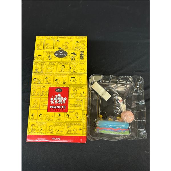 HALLMARK PEANUTS GALLERY GREAT TIMES CHARLIE BROWN SNOOPY FIGURINE w/COA