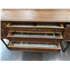 Image 3 : Peppler Brothers Solid Wood Oak Sideboard