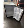 Image 2 : Danby Mini Fridge Model DAR026A1BDD