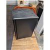 Image 3 : Danby Mini Fridge Model DAR026A1BDD