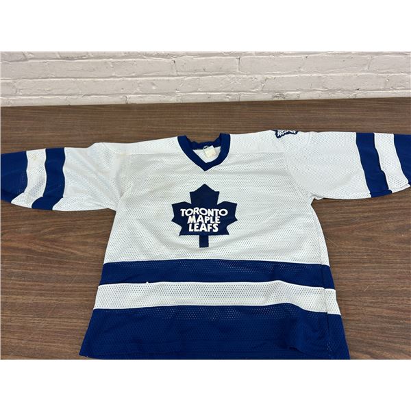 Toronto Maple Leafs Size L Jersey