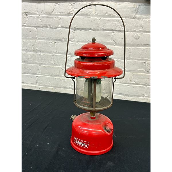 Coleman Red Oil Double Mantle Lantern Lamp 1969