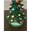 Image 2 : Vintage Light-Up Ceramic Christmas Tree 18" works