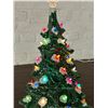 Image 3 : Vintage Light-Up Ceramic Christmas Tree 18" works