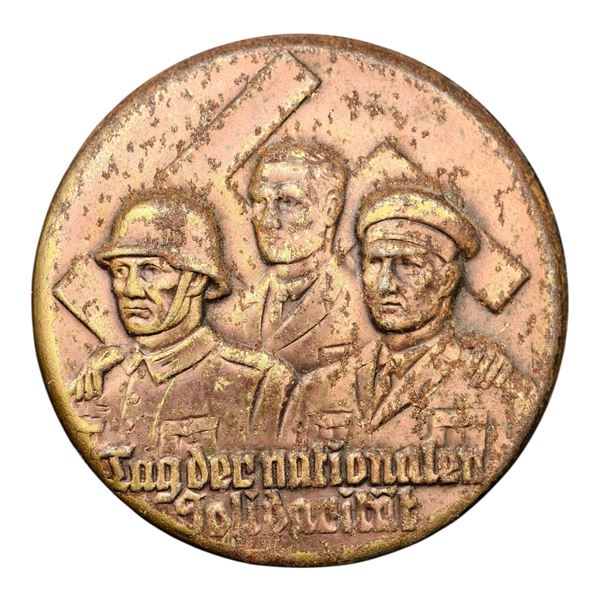 Third Reich Tag der Nationalen Tinnie Badge