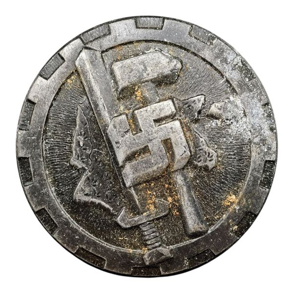 Third Reich Nazi Tinnie Badge