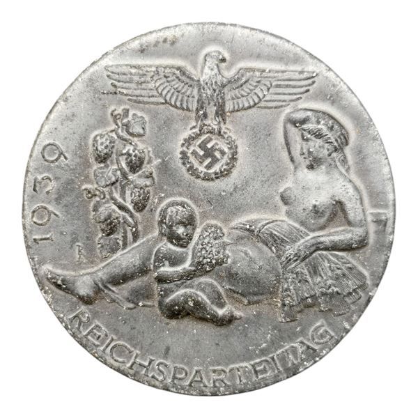 Third Reich Reichsparteitag 1939 Tinnie Badge
