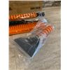 Image 4 : 2 in1 Snow Brush And Ice Scraper Pivoting Head Set Non Slip Handle Extendable