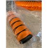 Image 5 : 2 in1 Snow Brush And Ice Scraper Pivoting Head Set Non Slip Handle Extendable