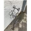 Image 2 : 12 Bottle Wrought Iron Wine Rack