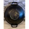 Image 3 : Lodge 14 Inch Cast Iron Wok