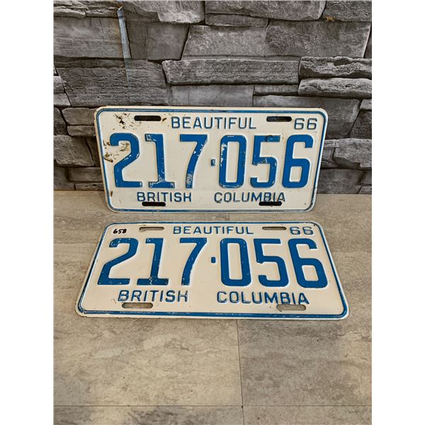 Lot of 2 Vintage License Plates - Beautiful British Columbia