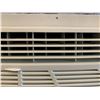 Image 9 : MAYTAG 5000BTU Window Air Conditioner