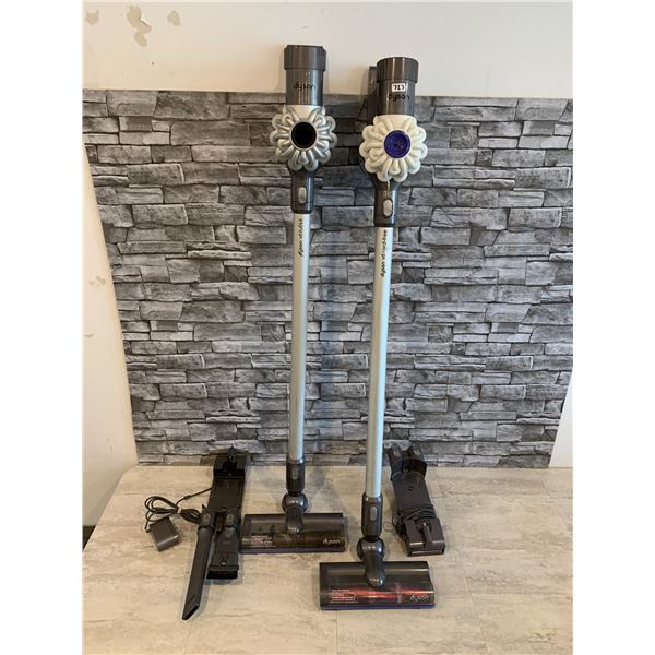 Lot of 2 Dyson Stick Vacuum's - V6 Fullkit & V6 Cord Free