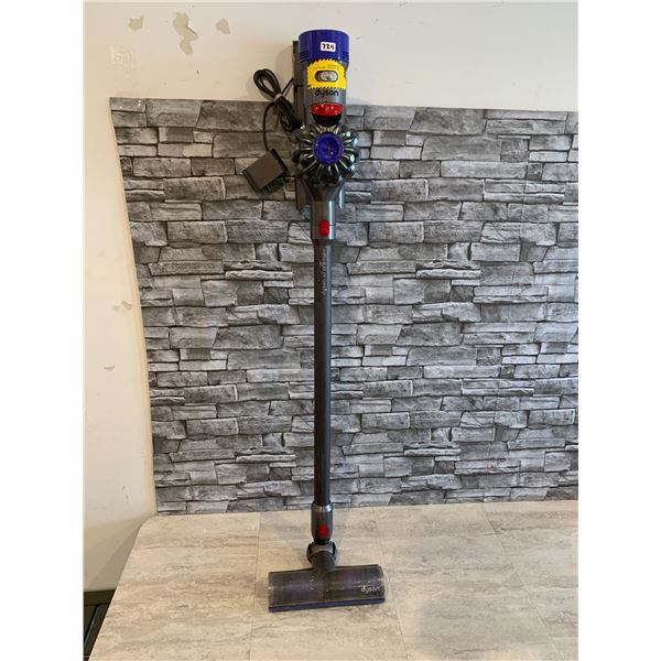 Dyson V7 Animal+ Stick Vacuum