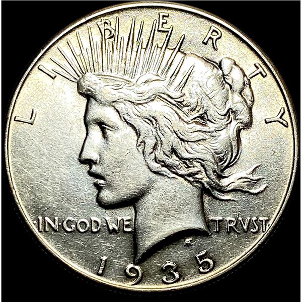 1935 Silver Peace Dollar CLOSELY UNCIRCULATED