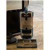 Image 2 : Shark vacuum Bidet and Tv/ monitor