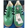 Image 2 : New Adidas Gazelle Originals shoes