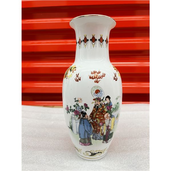 Chinese porcelain  vase