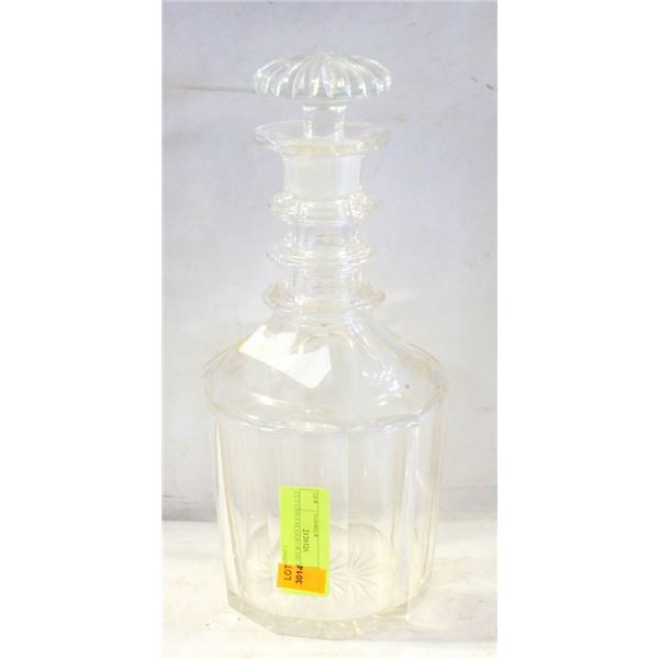 CUT CRISTAL LIQUOR DECANTER