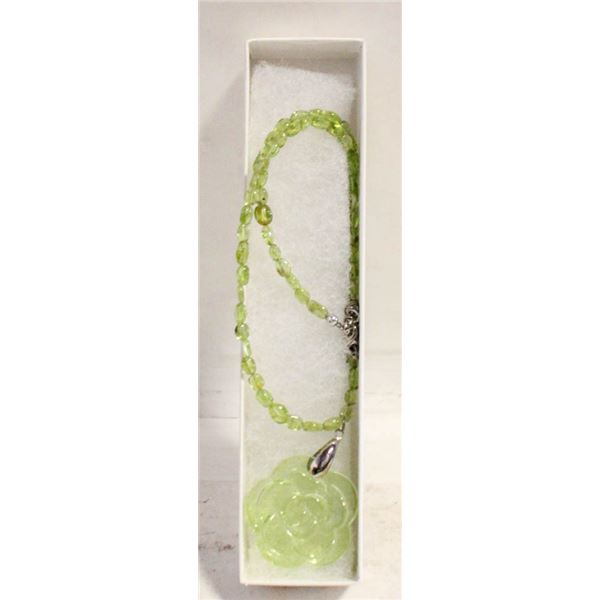 PERIDOT & GLASS FLOWER NECKLACE 16 1/2"