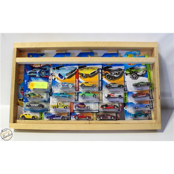HOT WHEELS 20 CARS SHADOW BOX
