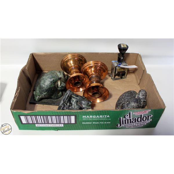 FLAT OF COLLECTIBLES