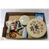 Image 1 : FLAT OF COLLECTIBLES