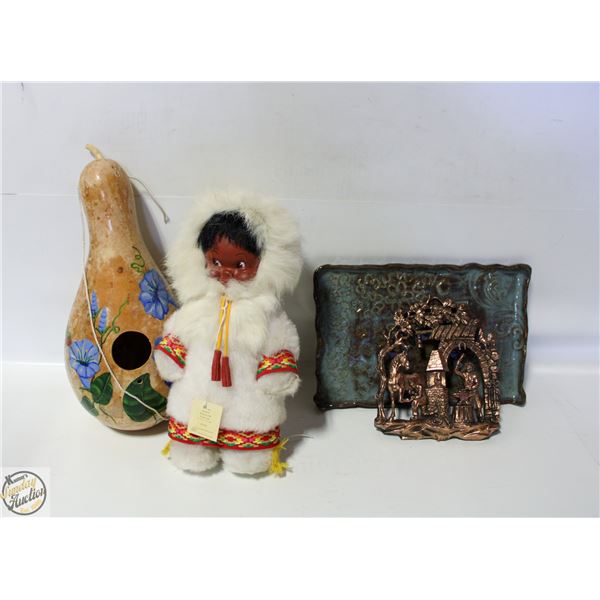 FLAT OF COLLECTIBLES