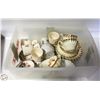 Image 1 : LOT OF MISCELLANEOUS ESTATE FINE BONE CHINA