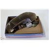Image 1 : BOX MISC ROCKS & LARGE AGATE CHUNK 7 INCHES LONG