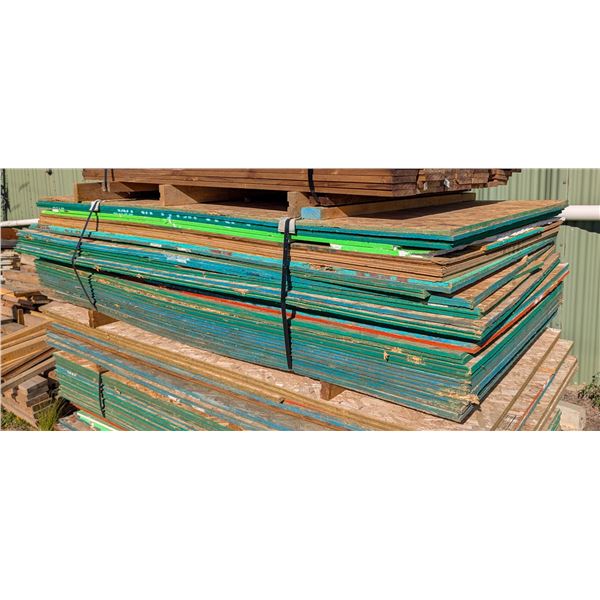 ONSITE: BUNDLE OF ASSORTED LUMBER