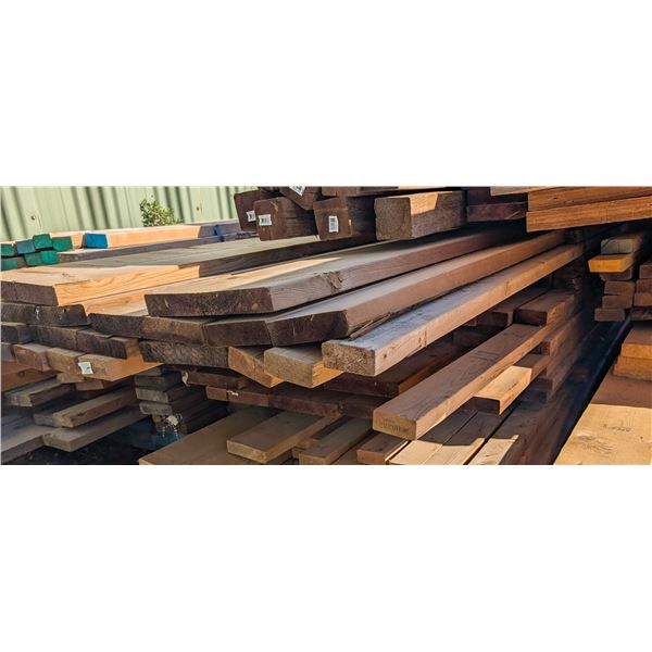 ONSITE: BUNDLE OF ASSORTED LUMBER
