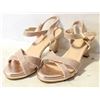 Image 1 : DREAMPAIRS SIZE 7.5 WOMENS HEELS