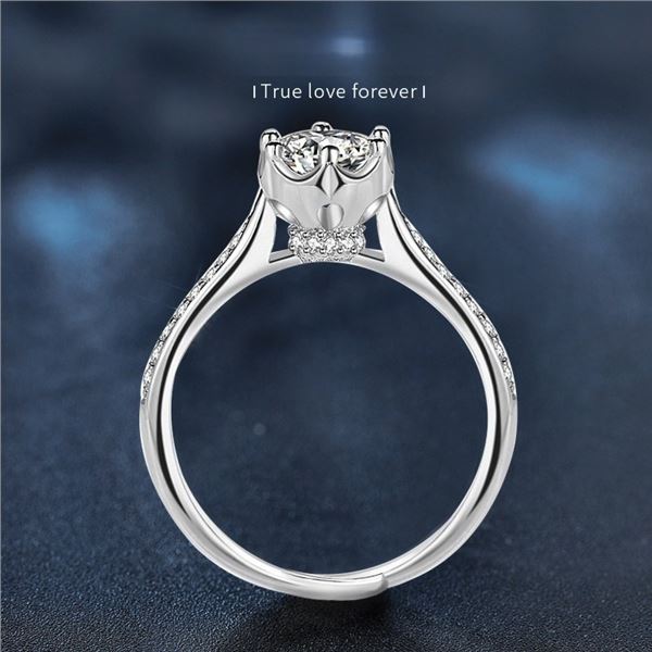 GRA CERTIFIED ROUND BRILLIANT MOISSANITE