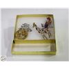 Image 1 : LOT OF ANIMAL BROOCHES DOLPHINS